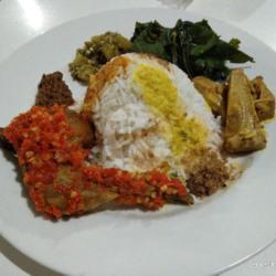 Nasi Ayam Balado Merah