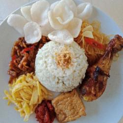 Nasi Uduk Ayam Kalasan