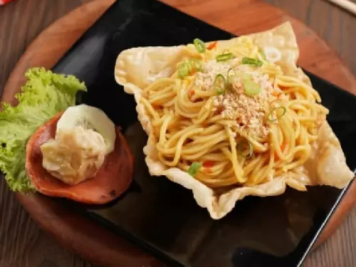 Mie Njerit Kuningan
