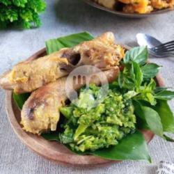 Kepala Goreng Ayam Kampung /pcs