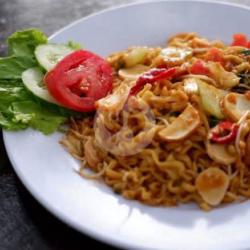 Indomie  Goreng   Sosis Dan Bakso