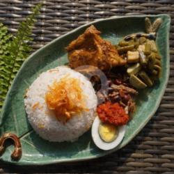 Nasi Lemak Komplit