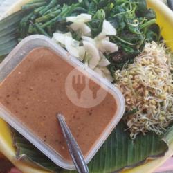 Nasi Pecel Plus Telor Ceplok