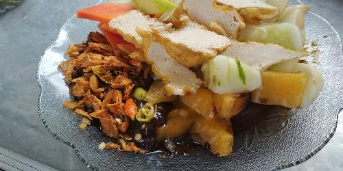 Rujak Cingur Laila,Manukan Yoso