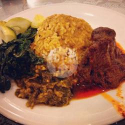 Nasi Sayur   Rendang