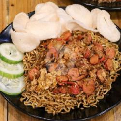 Mie Goreng Sosis Super Pedas