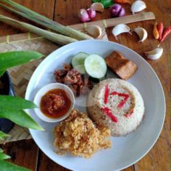 Nasi Liwet Tengah Bulan