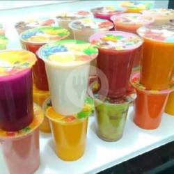 Beli Jus 5 Gelas, Gratis 1 Es Kelapa Gula Merah/putih