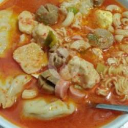 Tahu Bakso Besar Seafood, Bakso, Mie Gelas, Makaroni, Sosis, Telor, Otak Otak, Krupuk