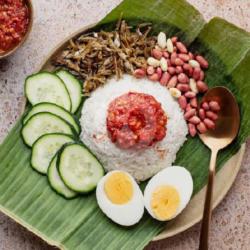 Nasi Lemak Malaysia Telur