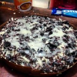 Martabak Manis Black Forest Campur