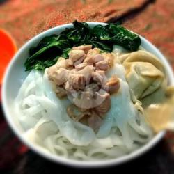 Kwetiaw Ayam Pangsit Gf