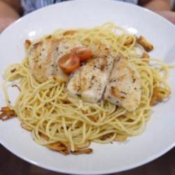 Battered Dori With Spaghetty Aglio Olio