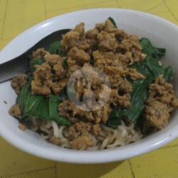 Mie/bakmi Daging Babi Porsi Jumbo