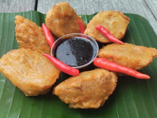 Tahu Bakso, Cireng, Dimsum "Bakoel Bulek", Jl A Yani No 20