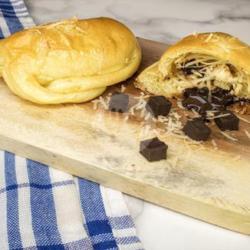 Roti Coklat Keju Baru
