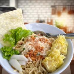 Pangsit Cwie Mie Ayam Siomay