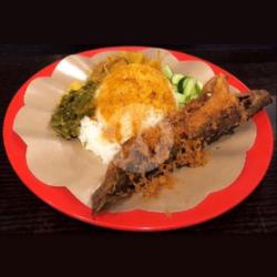 Nasi Padang Lele Goreng Kriuk