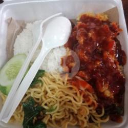 Nasi Mie Geprek Saus Hot Lava