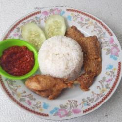 Nasi Lalapan Ayam   Tempe