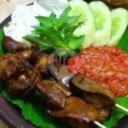 Nasi Penyet Rempelo Ati