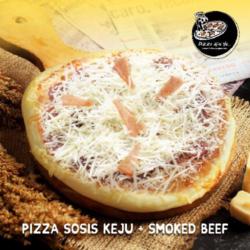 Pizza Sosis Keju   Smoke Beef