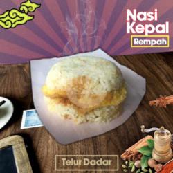 Nasi Kepal Rempah Telur Dadar