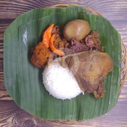 Nasi Gudeg Krecek Telur Paha Atas