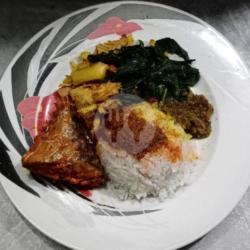 Nasi Asem Pedas Tongkol