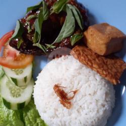 Nasi Lele Panggang Sambel Kemangi