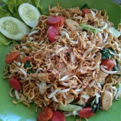 Kwetiau Goreng Basis