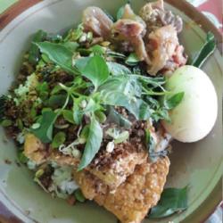 Nasi Tumpang Koyor Telur