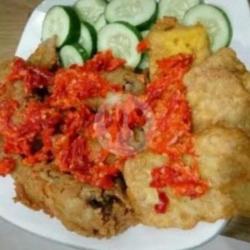 Ayam Geprek Paha Bawah   Tempe   Tahu   Lalapan