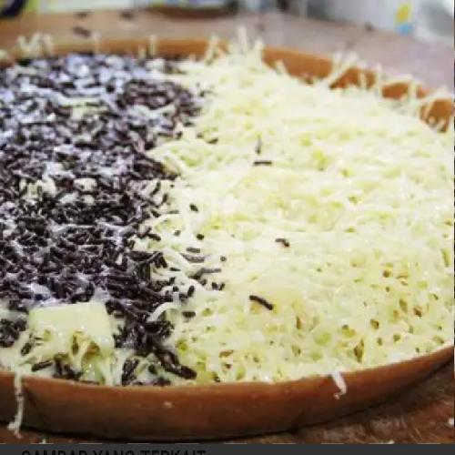 1 / 2 Keju 1 / 2 Coklat Kacang
