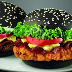 Black Cheese Burger