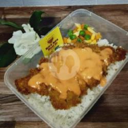 Rice Box Chicken Katsu Saus Keju