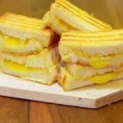 Roti Bakar Selai Nanas