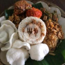 Nasi Uduk Medan Rendang