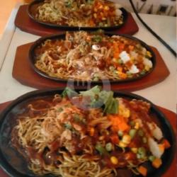 Mie Ayam Hot Plate