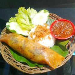 Lumpia Bom Bakso Kremes   Nasi