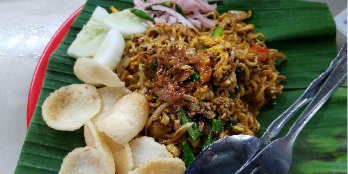 A Real Mie Aceh, Amal