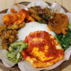 Nasi Rames Telur Ceplok Balado Free Es Teh