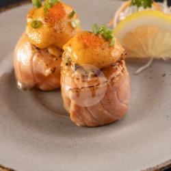 Salmon Mentai Kappuro (2pcs)