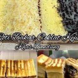 Roti Bakar Setengah Porsi(coklat Ceres Susu)