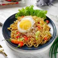 Indomie Goreng Telur Mata Sapi