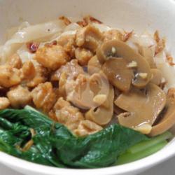 Kwetiau Ayam Jamur