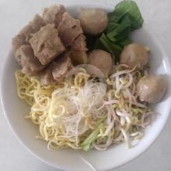 Mie Campur Bakso Urat