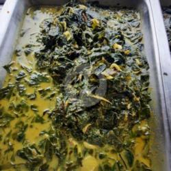 Sayur Daun Singkong Santan