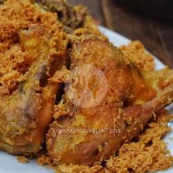 Lauk Ayam Kremes