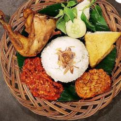 Paket Hemat Ayam Goreng Special